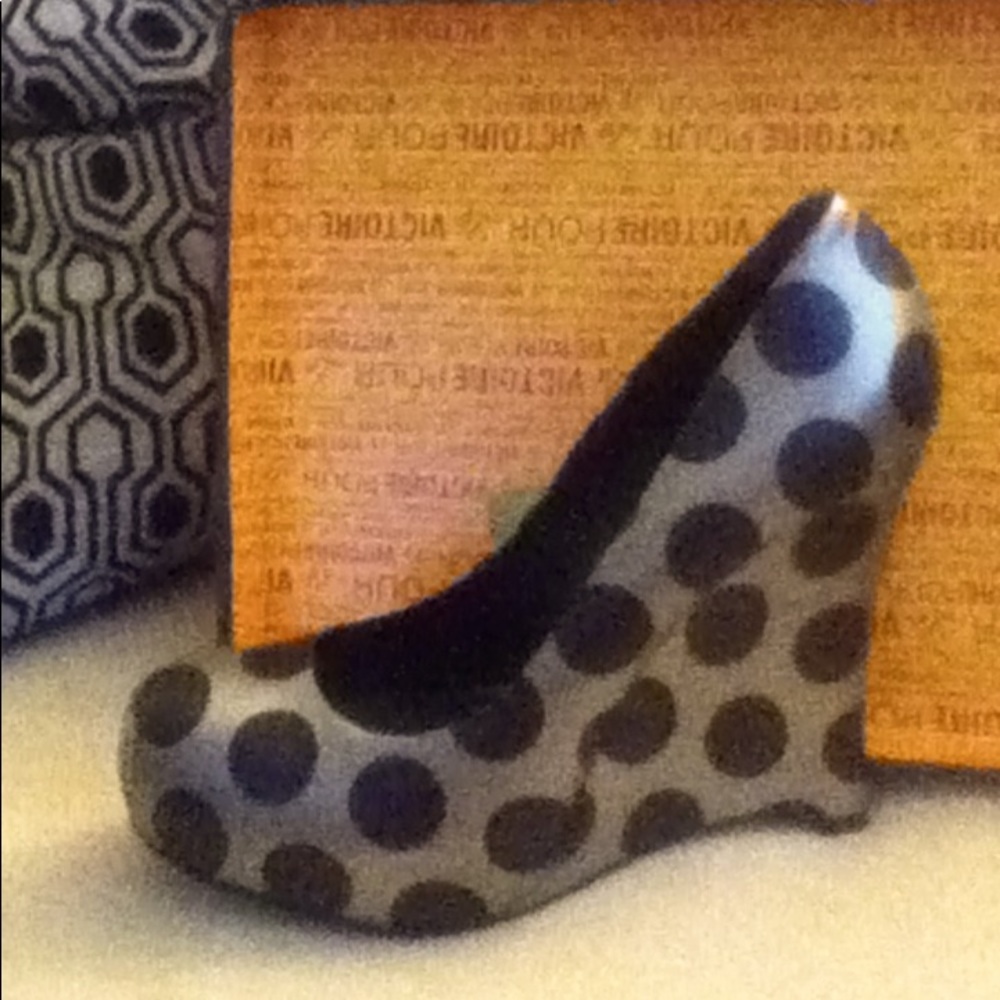 POUR LA VICTOIRE LEATHER POLKA DOT PLATFORM HEELS